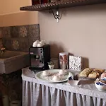 Bed & Breakfast Antico Casale 4*