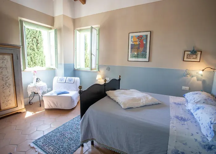 Bed & Breakfast Antico Casale 4*