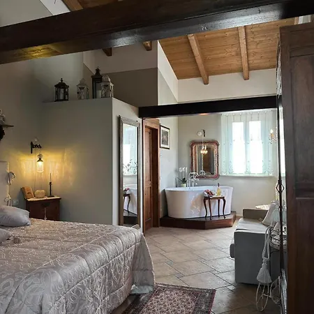 Antico Casale Bed & Breakfast