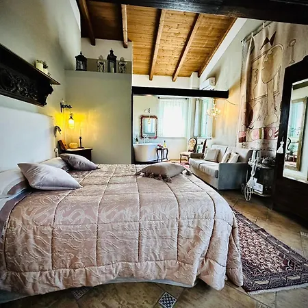 Antico Casale Bed & Breakfast