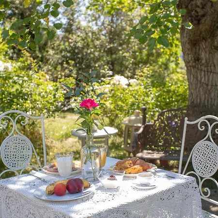 Alojamento de Acomodação e Pequeno-almoço Antico Casale