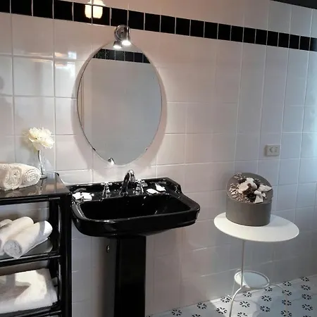 Bed & Breakfast Antico Casale 4*