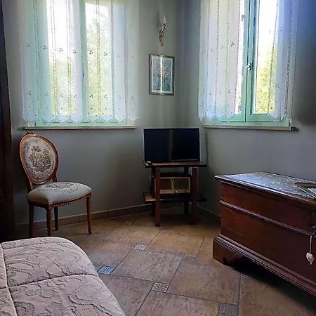 Bed & Breakfast Antico Casale 4*