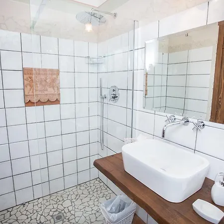 Alojamento de Acomodação e Pequeno-almoço Antico Casale 4*
