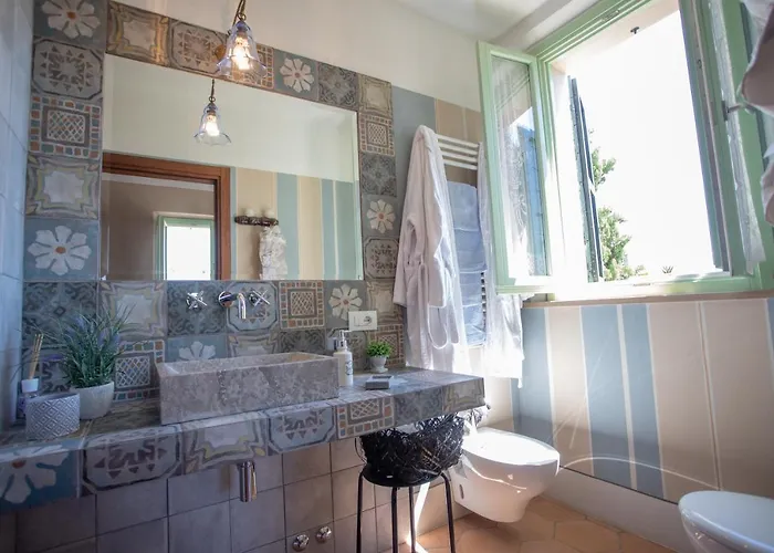 Bed & Breakfast Antico Casale 4*